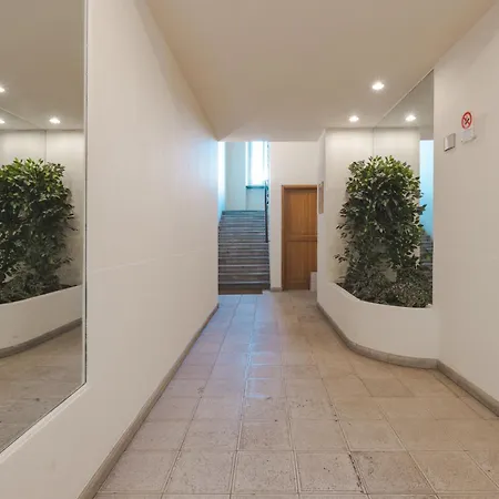 Апартаменты Casa Juli - Private Parking - City Center - Park View