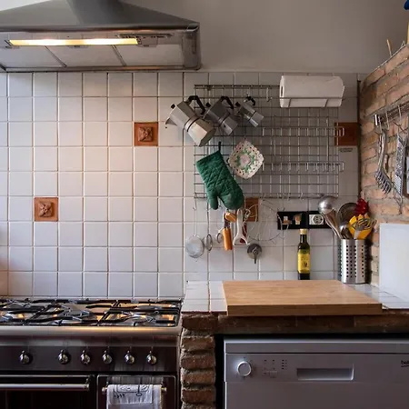 Casa Juli: 70mq-centro-trieste * トリエステ