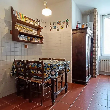 Casa Juli: 70mq-centro-trieste * Trieste
