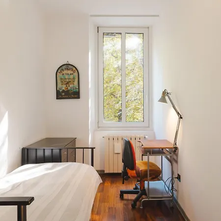 Casa Juli - Free Private Parking - City Center - Park View Apartment Trieste